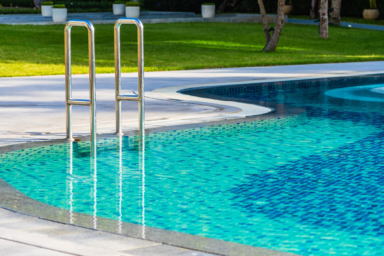 Empresa especializada en construcción de piscinas para chalets en Las Rozas