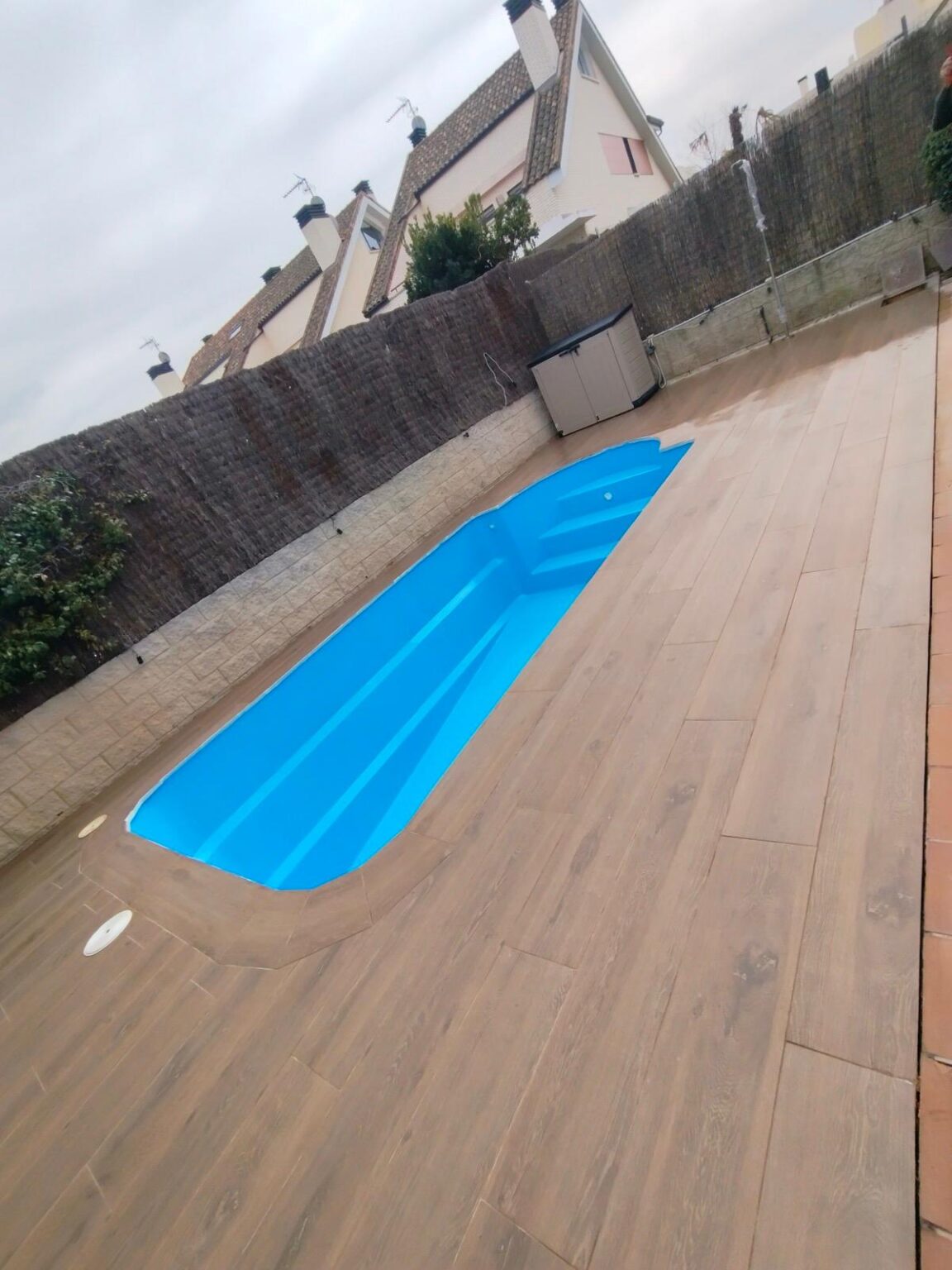 Servicio profesional de construcción de piscinas a medida en Las Rozas, Valdemorillo y alrededores